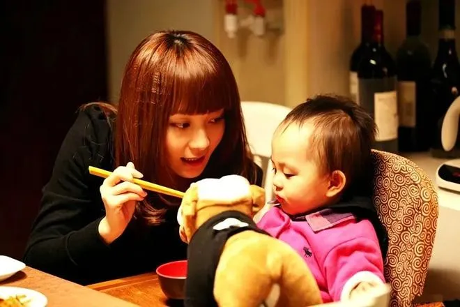 在深圳城中村租房的 “宝妈”，过着最低容错率的生活